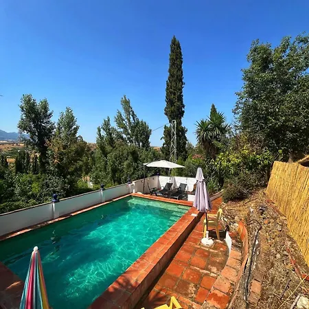 Malaka Nyaraló Coín